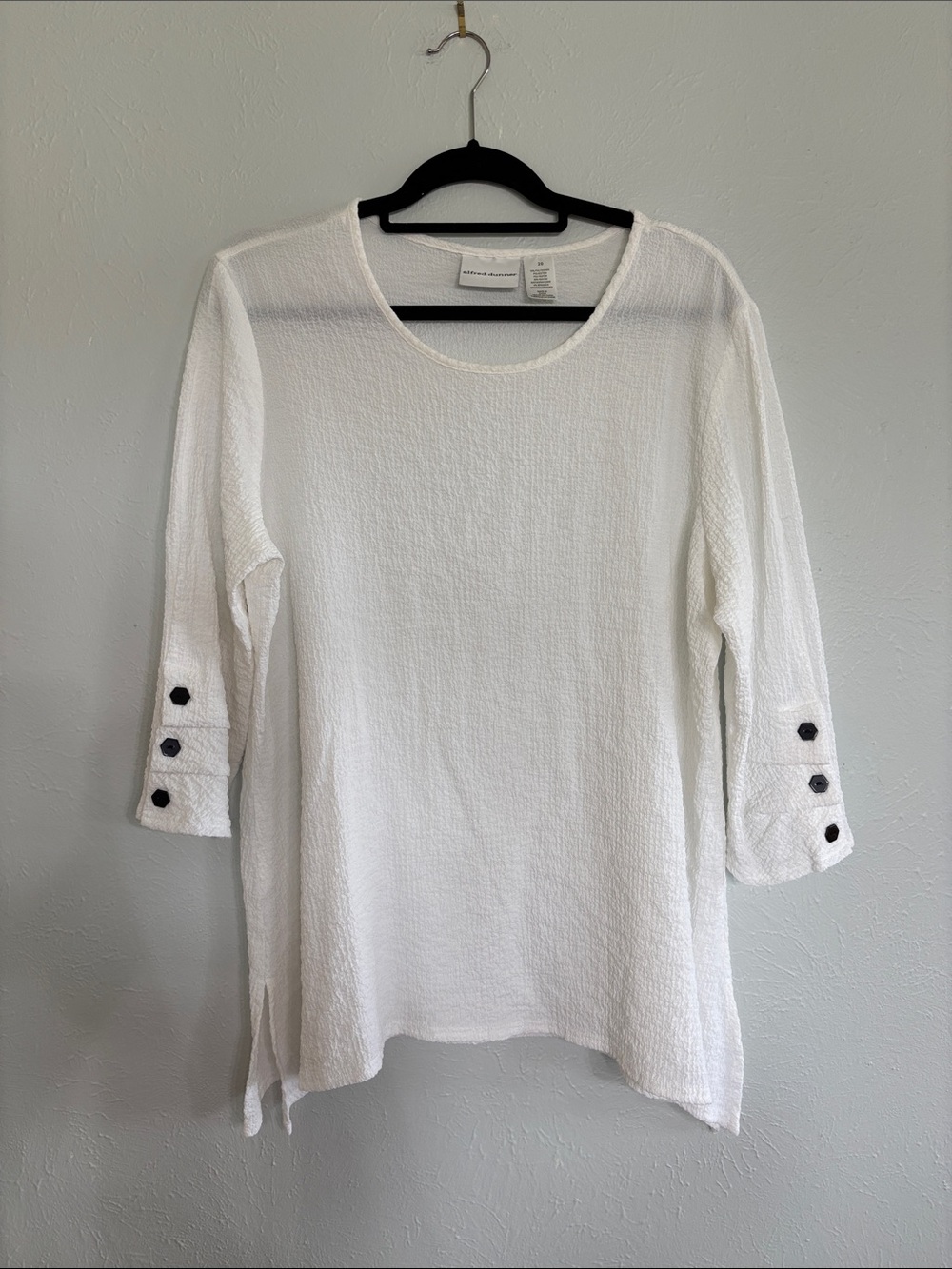 Alfred Dunner White Textured Tunic with Button Accents